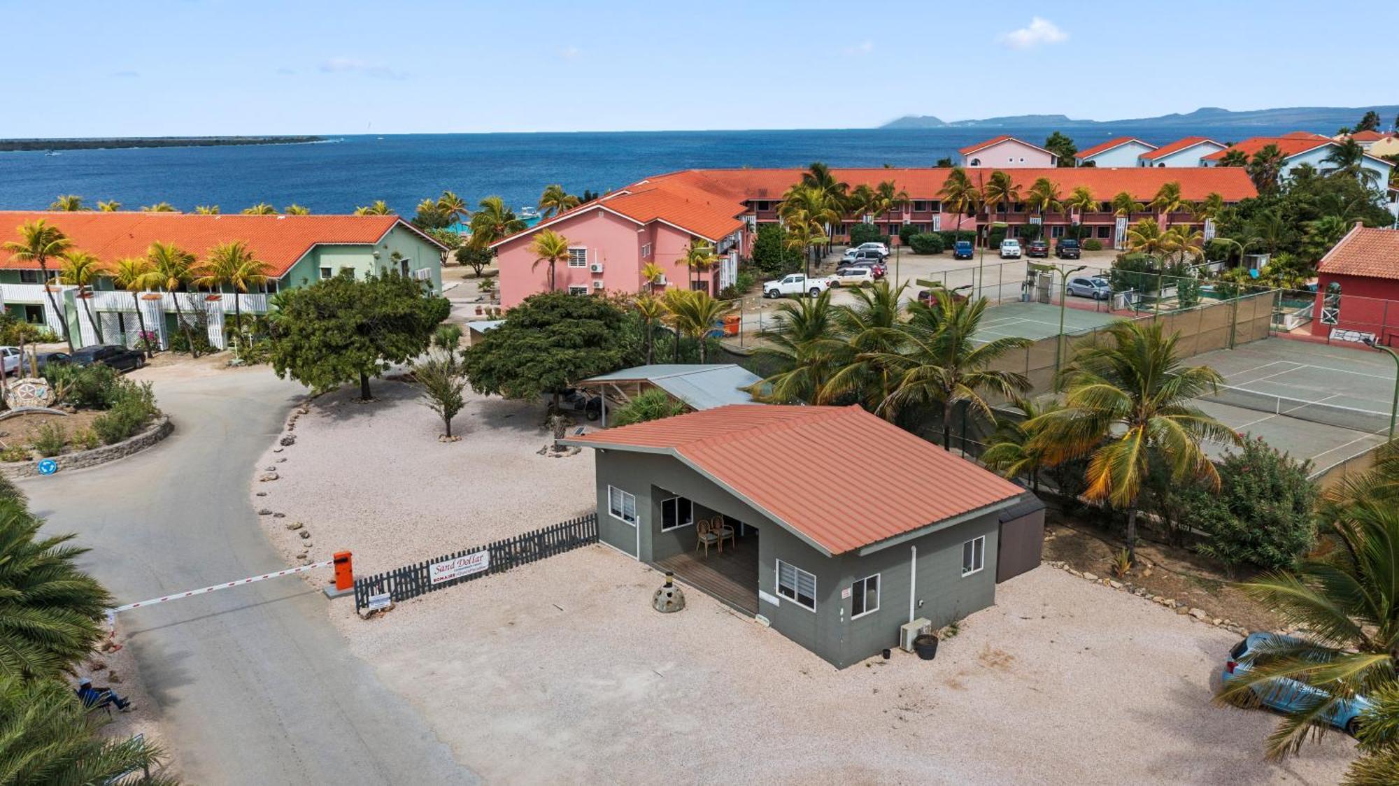 Sand Dollar Bonaire Aparthotel Kralendijk  Exterior photo